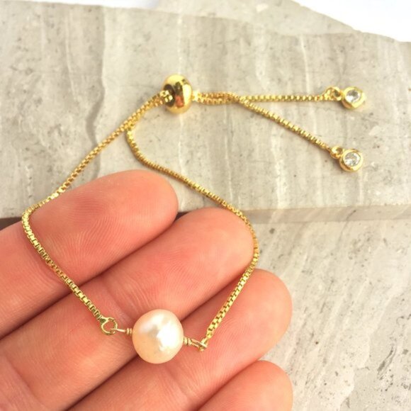 Single Freshwater Pearl Adjustable Gold Bracelet - Picture 3 of 4